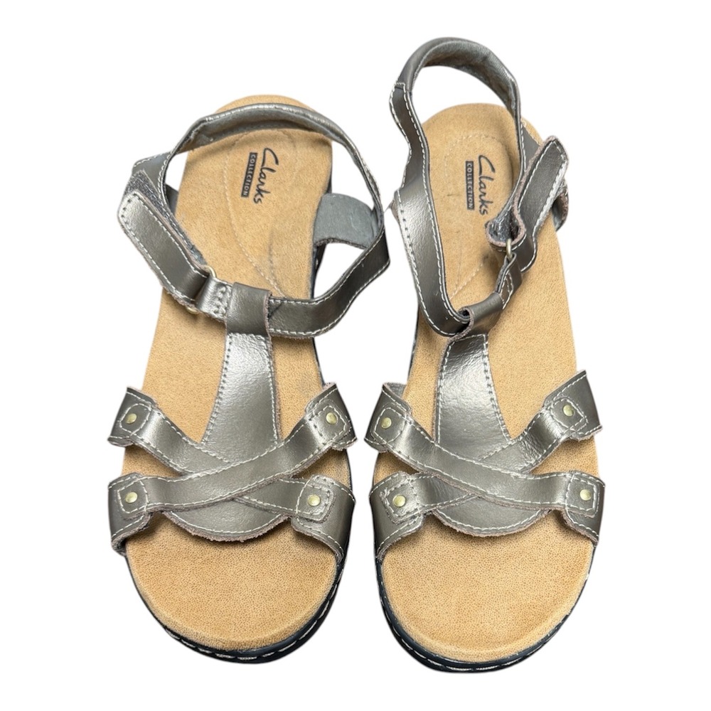 Clarks Collection Sunhall Wyne Pewter Metallic Leather Wedge Sandals Womens 10W